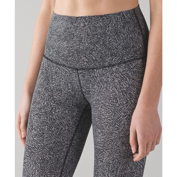 LULULEMON Wunder Under High Rise 7/8 Tight in Line Up White Black Women's 6 - Picture 4 of 11